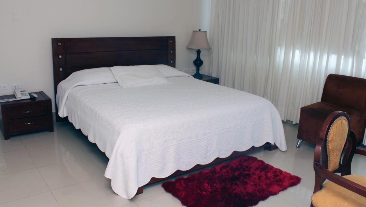 Hotel Sol Del Este Cartagène Extérieur photo