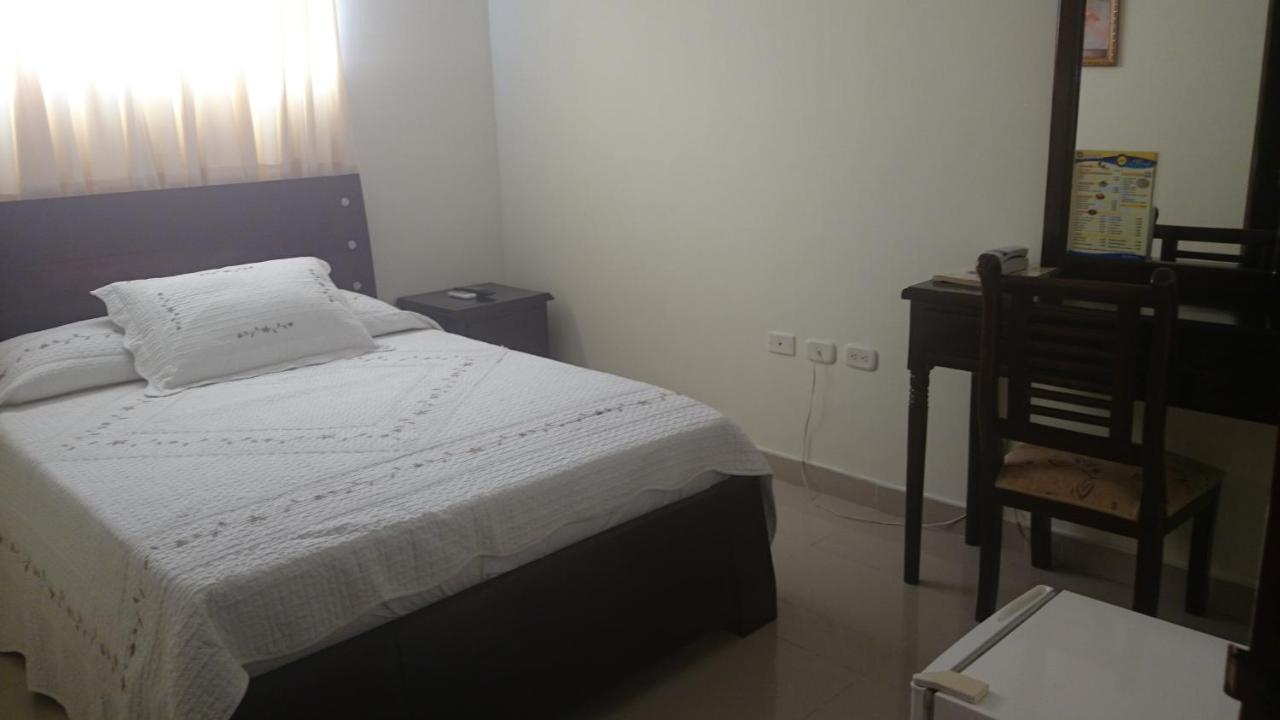 Hotel Sol Del Este Cartagène Extérieur photo