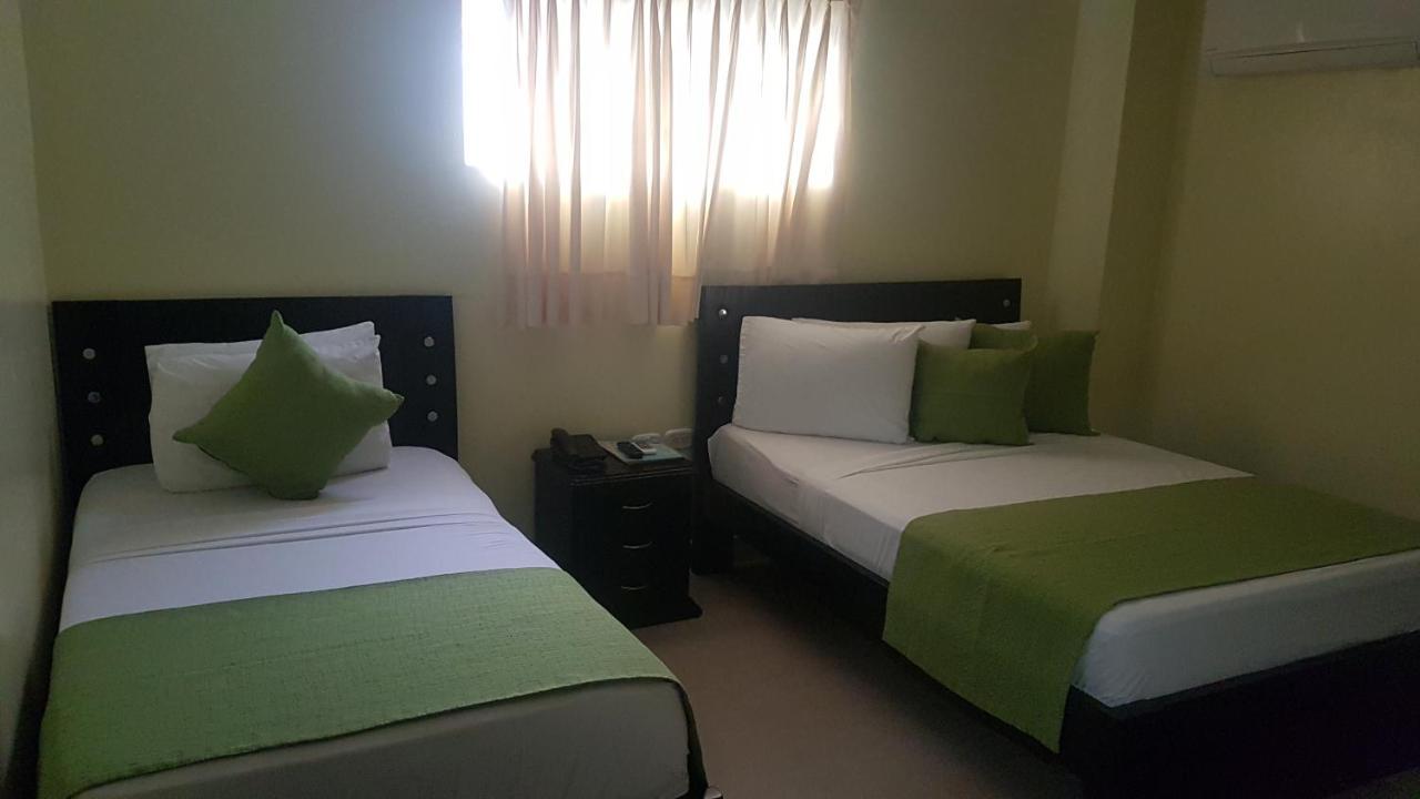 Hotel Sol Del Este Cartagène Extérieur photo